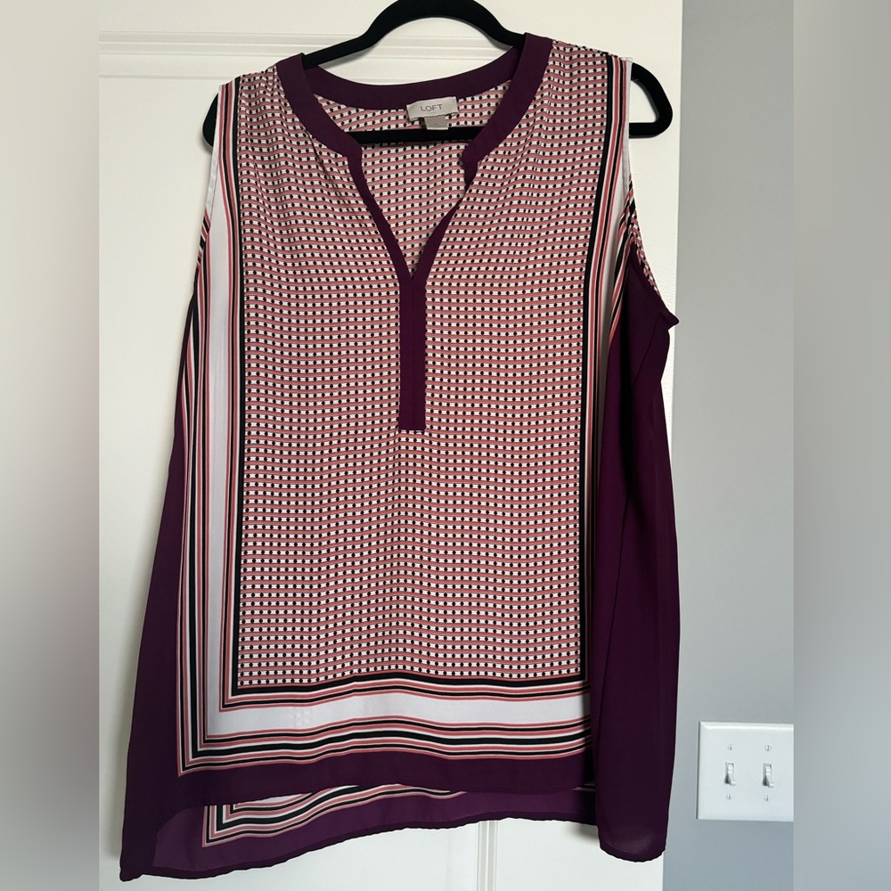 Women’s Loft XL Short Sleeved Top